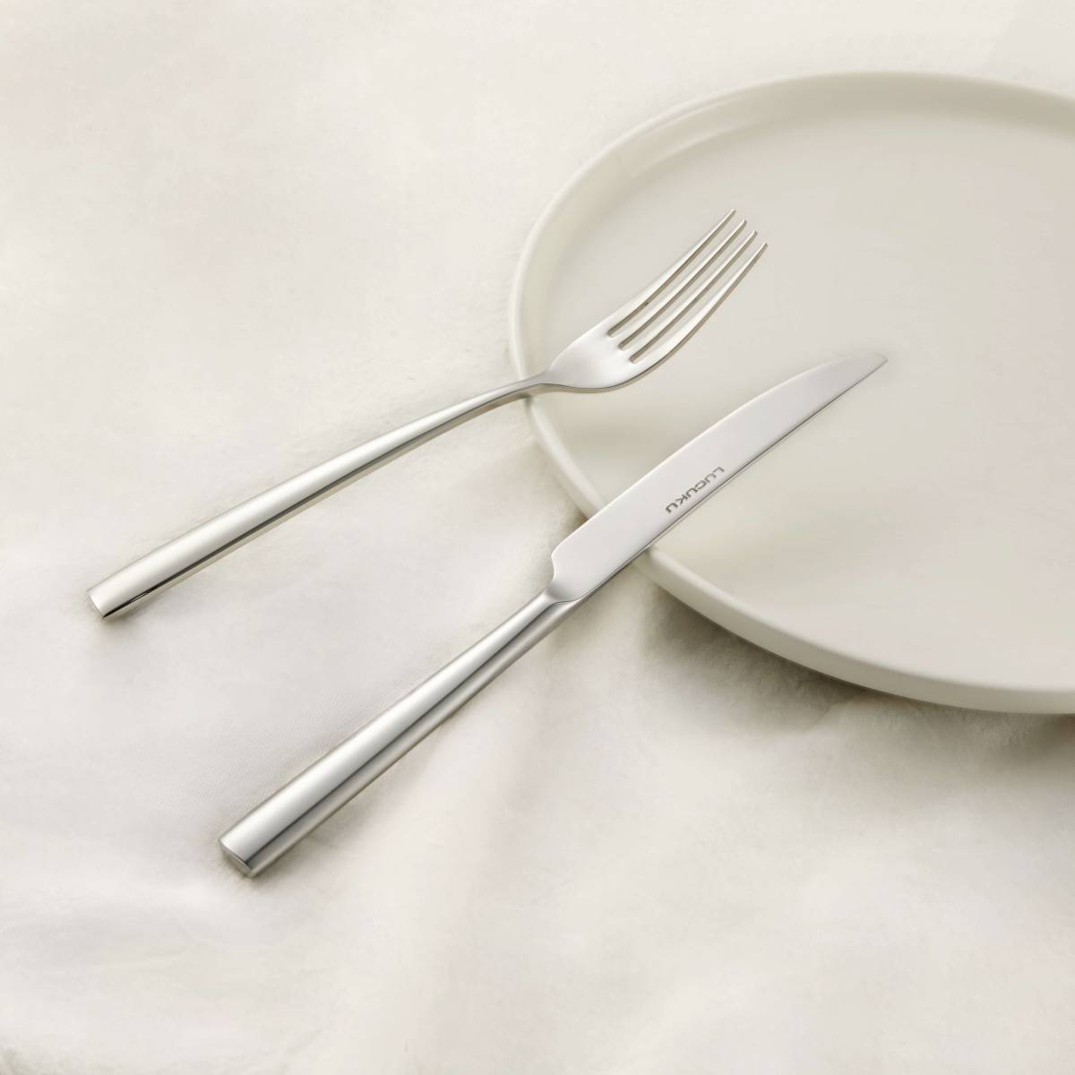 2-Piece Flatware Set With Steak Knief