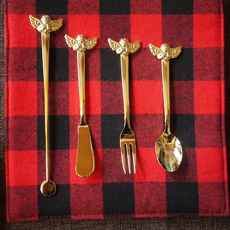 2PCS Vintage Style Gold Flatware